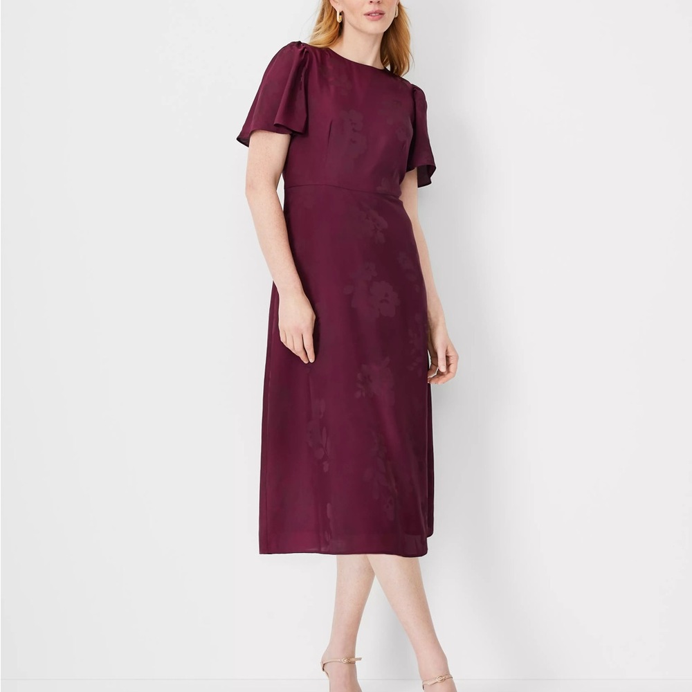 Ann Taylor Floral Jacquard Flutter Sleeve Flare Dress in Burgundy - 18